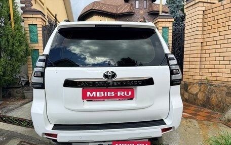 Toyota Land Cruiser Prado 150 рестайлинг 2, 2020 год, 4 900 000 рублей, 3 фотография