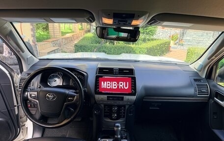 Toyota Land Cruiser Prado 150 рестайлинг 2, 2020 год, 4 900 000 рублей, 11 фотография