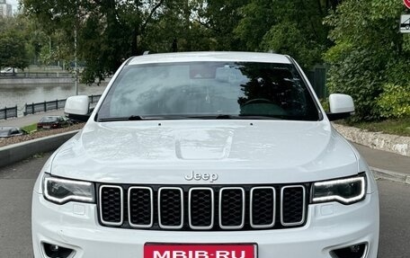 Jeep Grand Cherokee, 2018 год, 3 080 000 рублей, 1 фотография