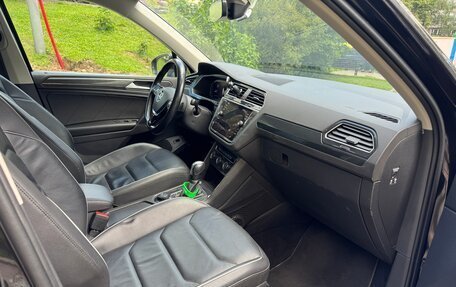 Volkswagen Tiguan II, 2020 год, 2 975 000 рублей, 5 фотография