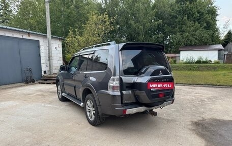 Mitsubishi Pajero IV, 2014 год, 2 570 000 рублей, 4 фотография