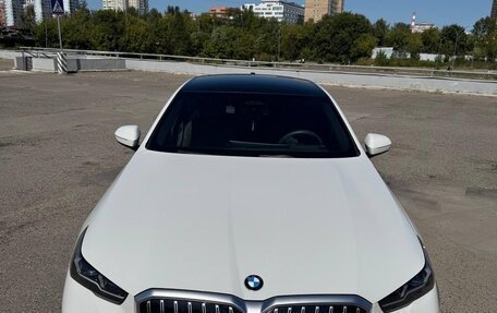 BMW 5 серия, 2024 год, 7 000 000 рублей, 2 фотография