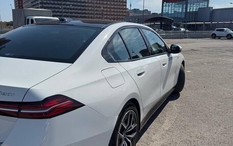 BMW 5 серия, 2024 год, 7 000 000 рублей, 6 фотография