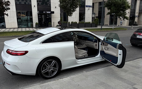 Mercedes-Benz E-Класс, 2017 год, 3 500 000 рублей, 14 фотография