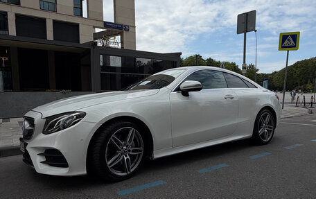 Mercedes-Benz E-Класс, 2017 год, 3 500 000 рублей, 21 фотография