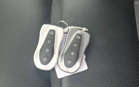 Geely Tugella FY11, 2023 год, 3 050 000 рублей, 6 фотография