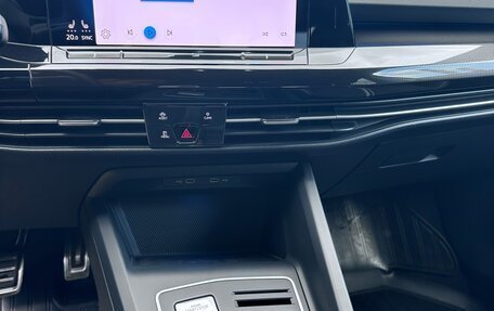 Volkswagen Golf VIII, 2022 год, 2 500 000 рублей, 9 фотография