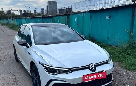 Volkswagen Golf VIII, 2022 год, 2 500 000 рублей, 2 фотография