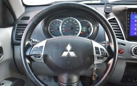 Mitsubishi L200 IV рестайлинг, 2012 год, 1 299 000 рублей, 5 фотография