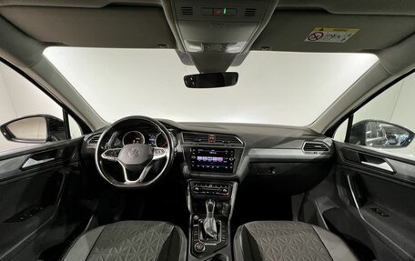Volkswagen Tiguan II, 2021 год, 2 399 000 рублей, 14 фотография