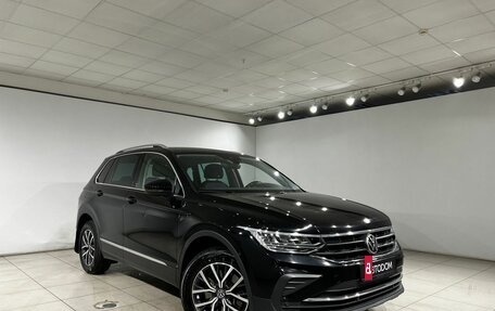 Volkswagen Tiguan II, 2021 год, 2 399 000 рублей, 3 фотография