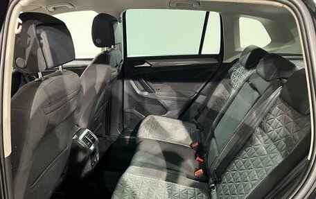 Volkswagen Tiguan II, 2021 год, 2 399 000 рублей, 16 фотография