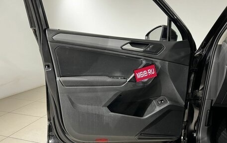Volkswagen Tiguan II, 2021 год, 2 399 000 рублей, 18 фотография