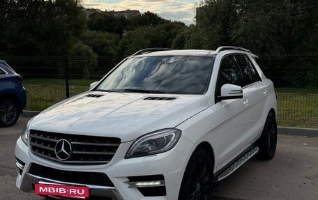 Mercedes-Benz M-Класс, 2015 год, 3 150 000 рублей, 4 фотография