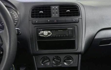 Volkswagen Polo VI (EU Market), 2012 год, 560 000 рублей, 12 фотография