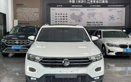 Volkswagen T-Roc I, 2022 год, 1 750 005 рублей, 3 фотография