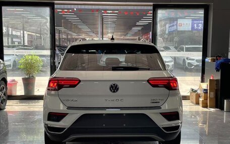 Volkswagen T-Roc I, 2022 год, 1 750 005 рублей, 4 фотография