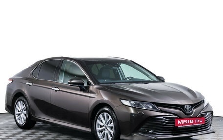 Toyota Camry, 2020 год, 2 645 000 рублей, 3 фотография