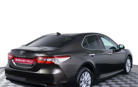 Toyota Camry, 2020 год, 2 645 000 рублей, 5 фотография