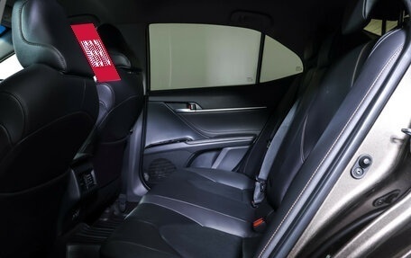 Toyota Camry, 2020 год, 2 645 000 рублей, 11 фотография
