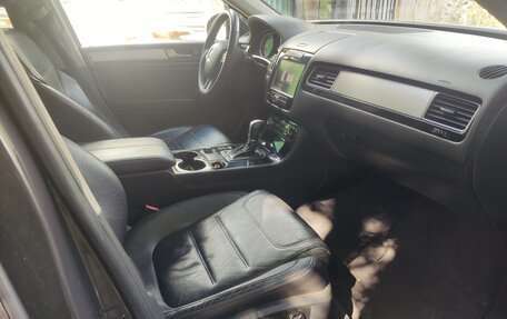 Volkswagen Touareg III, 2010 год, 1 450 000 рублей, 4 фотография