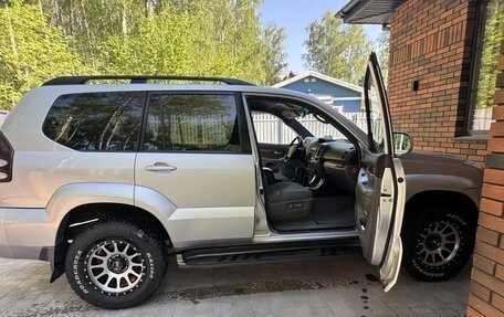 Toyota Land Cruiser Prado 120 рестайлинг, 2005 год, 1 700 000 рублей, 4 фотография
