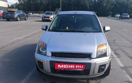 Ford Fusion I, 2010 год, 450 000 рублей, 2 фотография