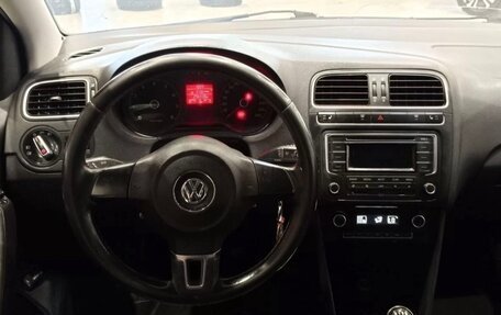 Volkswagen Polo VI (EU Market), 2013 год, 410 000 рублей, 5 фотография