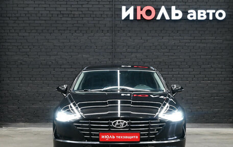Hyundai Sonata VIII, 2019 год, 2 400 000 рублей, 2 фотография