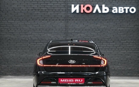 Hyundai Sonata VIII, 2019 год, 2 400 000 рублей, 5 фотография