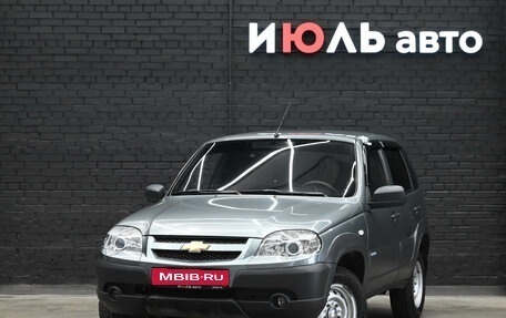 Chevrolet Niva I рестайлинг, 2011 год, 470 000 рублей, 1 фотография