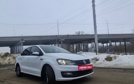 Volkswagen Polo VI (EU Market), 2019 год, 1 300 000 рублей, 2 фотография