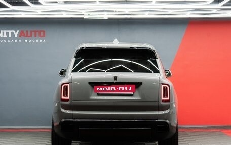 Rolls-Royce Cullinan, 2019 год, 26 990 000 рублей, 3 фотография