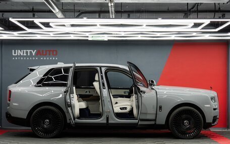 Rolls-Royce Cullinan, 2019 год, 26 990 000 рублей, 16 фотография