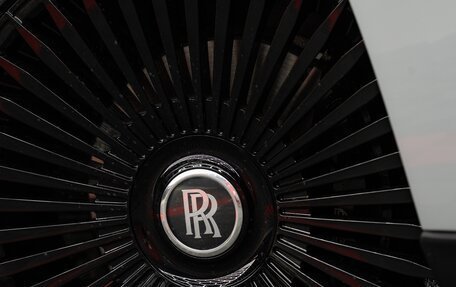 Rolls-Royce Cullinan, 2019 год, 26 990 000 рублей, 14 фотография