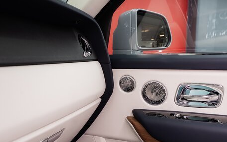 Rolls-Royce Cullinan, 2019 год, 26 990 000 рублей, 21 фотография