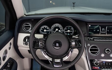 Rolls-Royce Cullinan, 2019 год, 26 990 000 рублей, 35 фотография