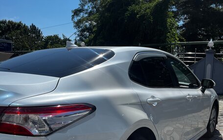 Toyota Camry, 2018 год, 2 000 000 рублей, 3 фотография