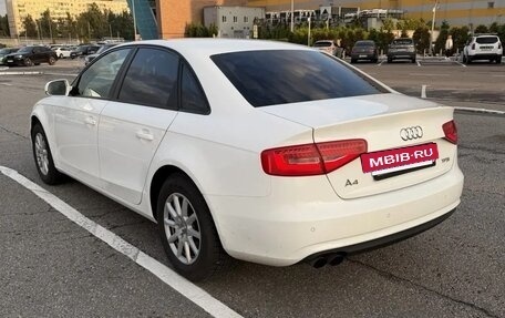 Audi A4, 2012 год, 1 050 000 рублей, 6 фотография