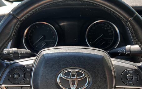 Toyota Camry, 2018 год, 2 000 000 рублей, 4 фотография