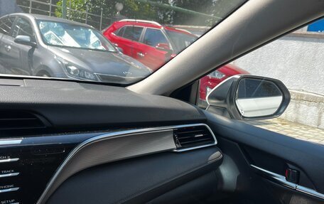Toyota Camry, 2018 год, 2 000 000 рублей, 7 фотография