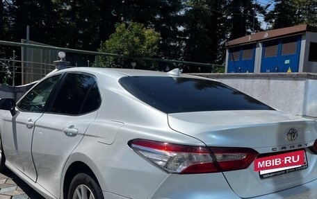 Toyota Camry, 2018 год, 2 000 000 рублей, 2 фотография