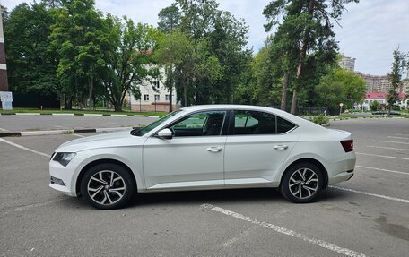 Skoda Superb III рестайлинг, 2016 год, 1 690 000 рублей, 5 фотография