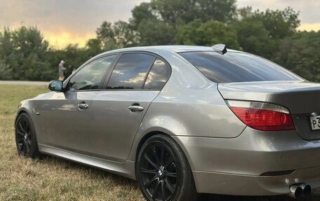 BMW 5 серия, 2004 год, 915 000 рублей, 7 фотография