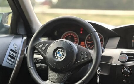 BMW 5 серия, 2004 год, 915 000 рублей, 8 фотография