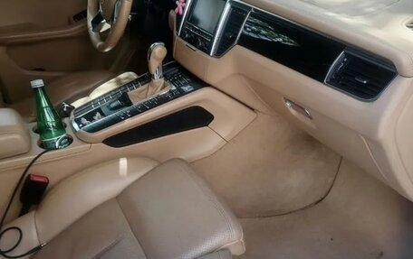 Porsche Macan I рестайлинг, 2014 год, 2 350 000 рублей, 4 фотография