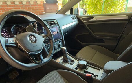 Volkswagen Golf VII, 2018 год, 2 200 000 рублей, 9 фотография