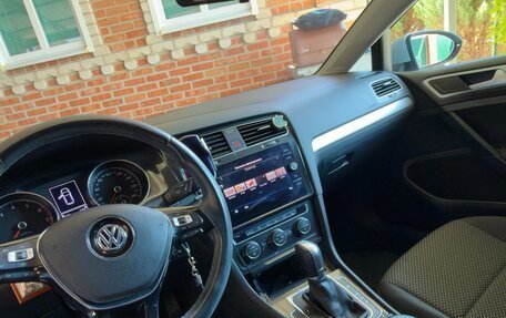 Volkswagen Golf VII, 2018 год, 2 200 000 рублей, 10 фотография