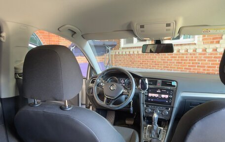 Volkswagen Golf VII, 2018 год, 2 200 000 рублей, 15 фотография