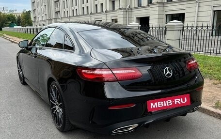 Mercedes-Benz E-Класс, 2018 год, 4 190 000 рублей, 2 фотография